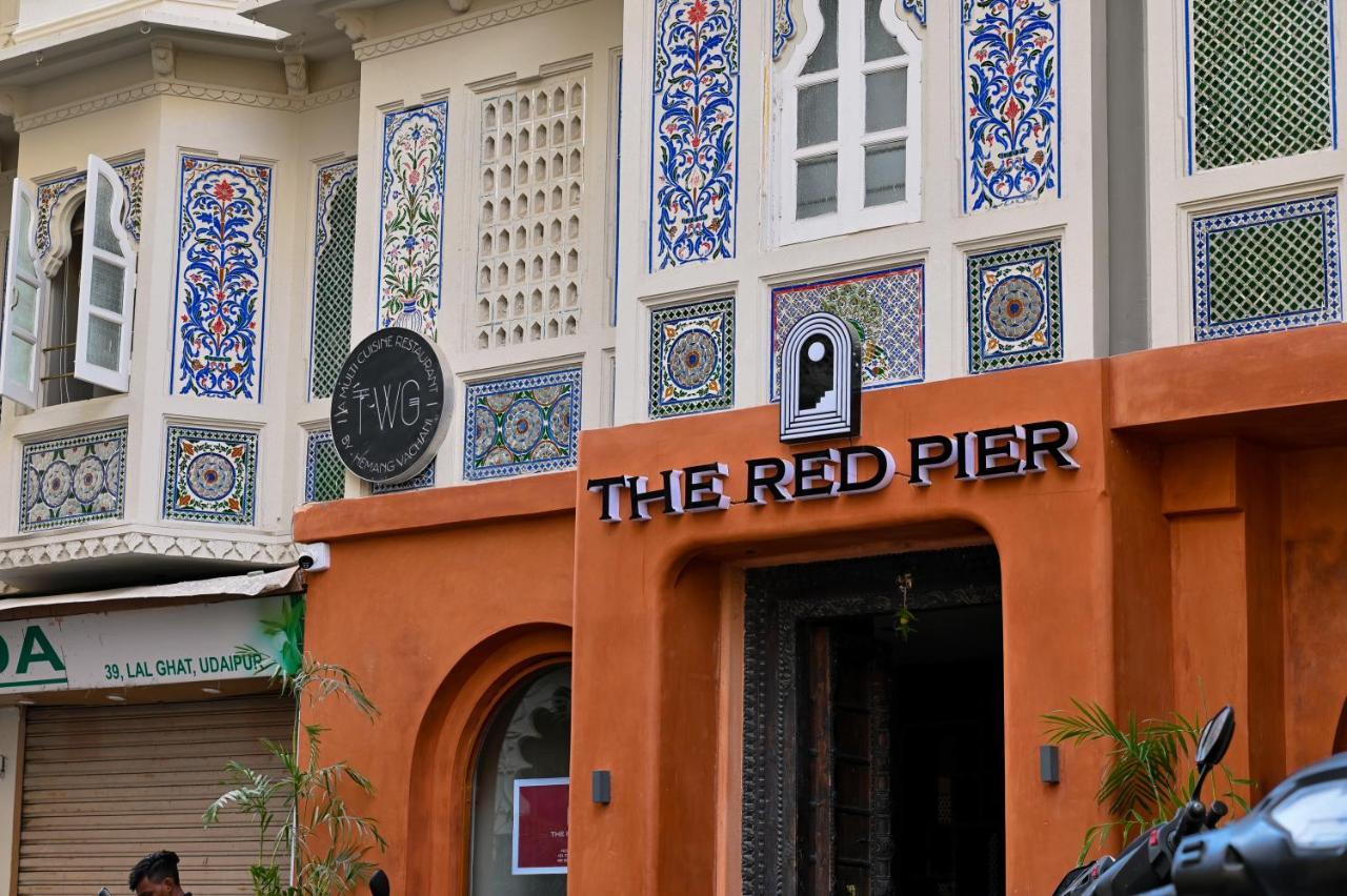 The Red Pier By Downtown Udaipur Hotel Buitenkant foto